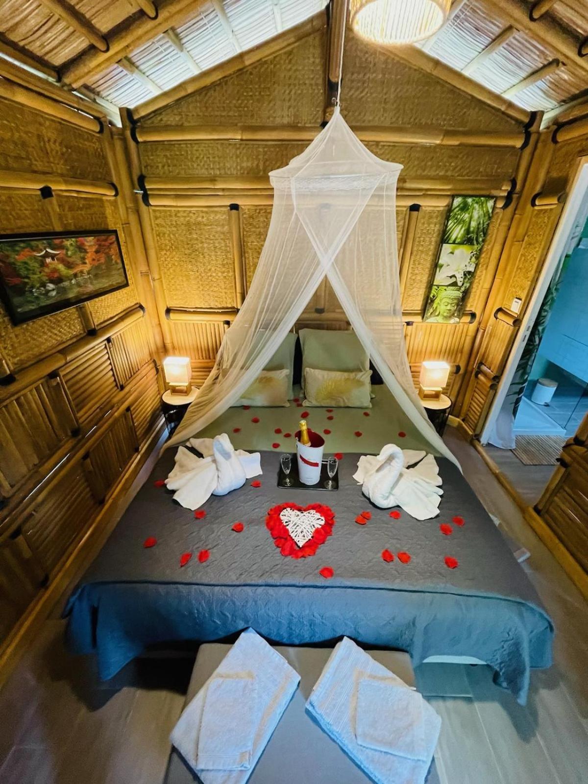 Suite Bambou Bien-Etre A Bali - Le Soleil Des Cevennes Saint-Jean-du-Gard Bagian luar foto