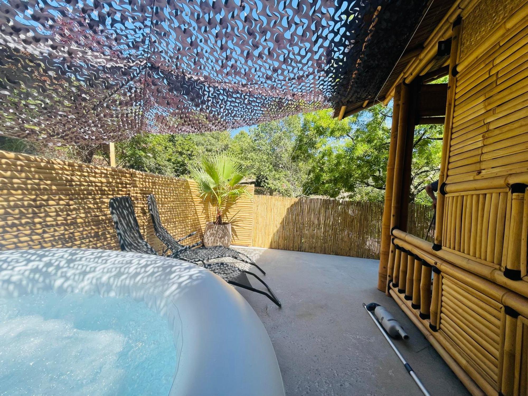 Suite Bambou Bien-Etre A Bali - Le Soleil Des Cevennes Saint-Jean-du-Gard Bagian luar foto
